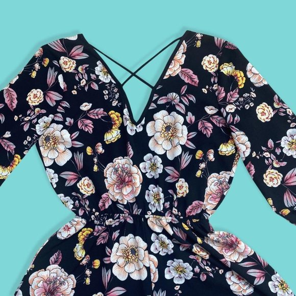 Floral Romper - Picture 4 of 4